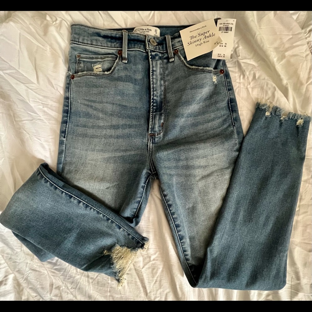 NWT Abercrombie & Fitch Jeans